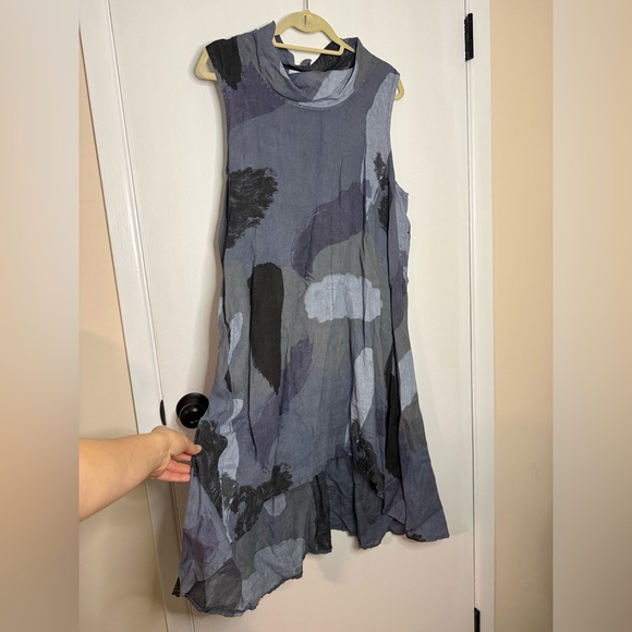 Abstract Pattern Linen Sleeveless Dress - Picture 3 of 8